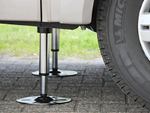 Considering hydraulic levelling for your motorhome? Learn more.