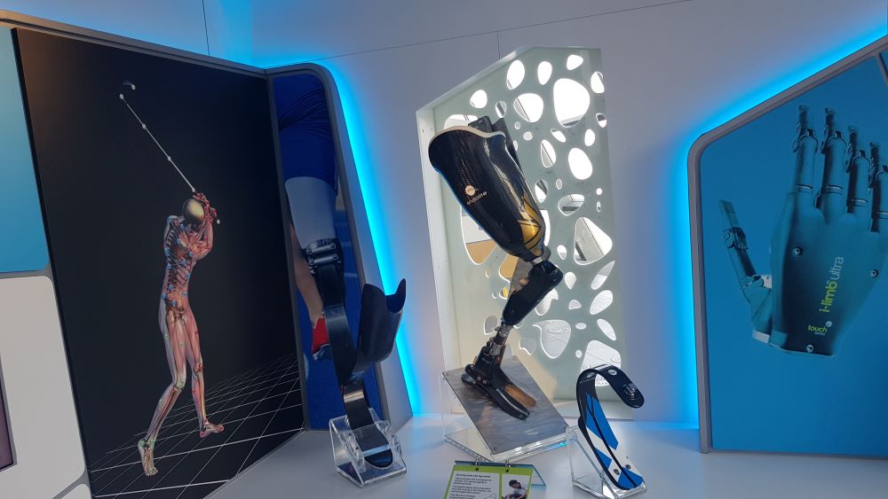 Robot legs exhibit inside Glasgow Science Centre