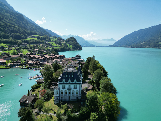 Iseltwald Village - Amazing Views from above