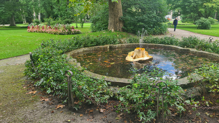 Musikpavillon - Pond water feature