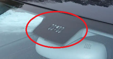 Fiat Ducato with the auto rain sensor activated, automatically adjusting the wipers based on the intensity of rain